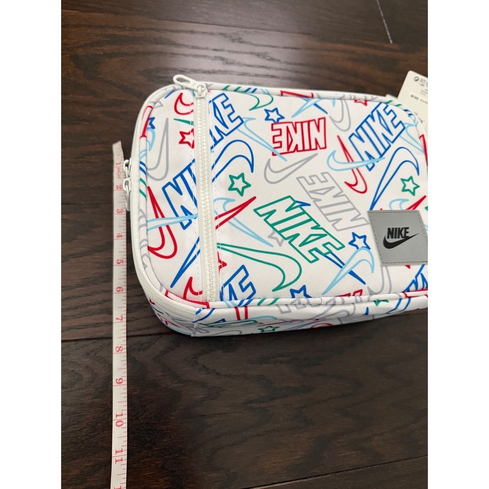 Nike Hard Shell Lunch Box White Multi Swoosh Logo Star Print 4L 9A2929-W4H NEW - Picture 13 of 13